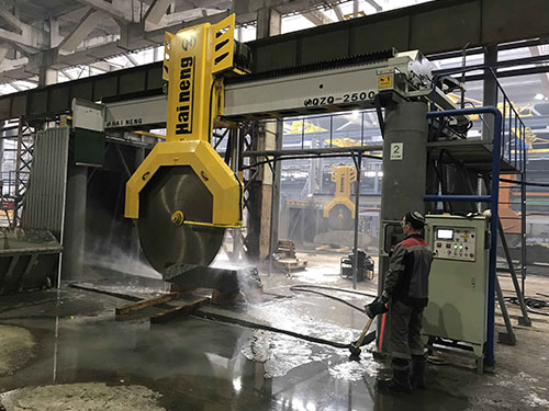 ロシア チェリャビンスク顧客工場 - ミドルブロックストーンブリッジソーの設置と使用